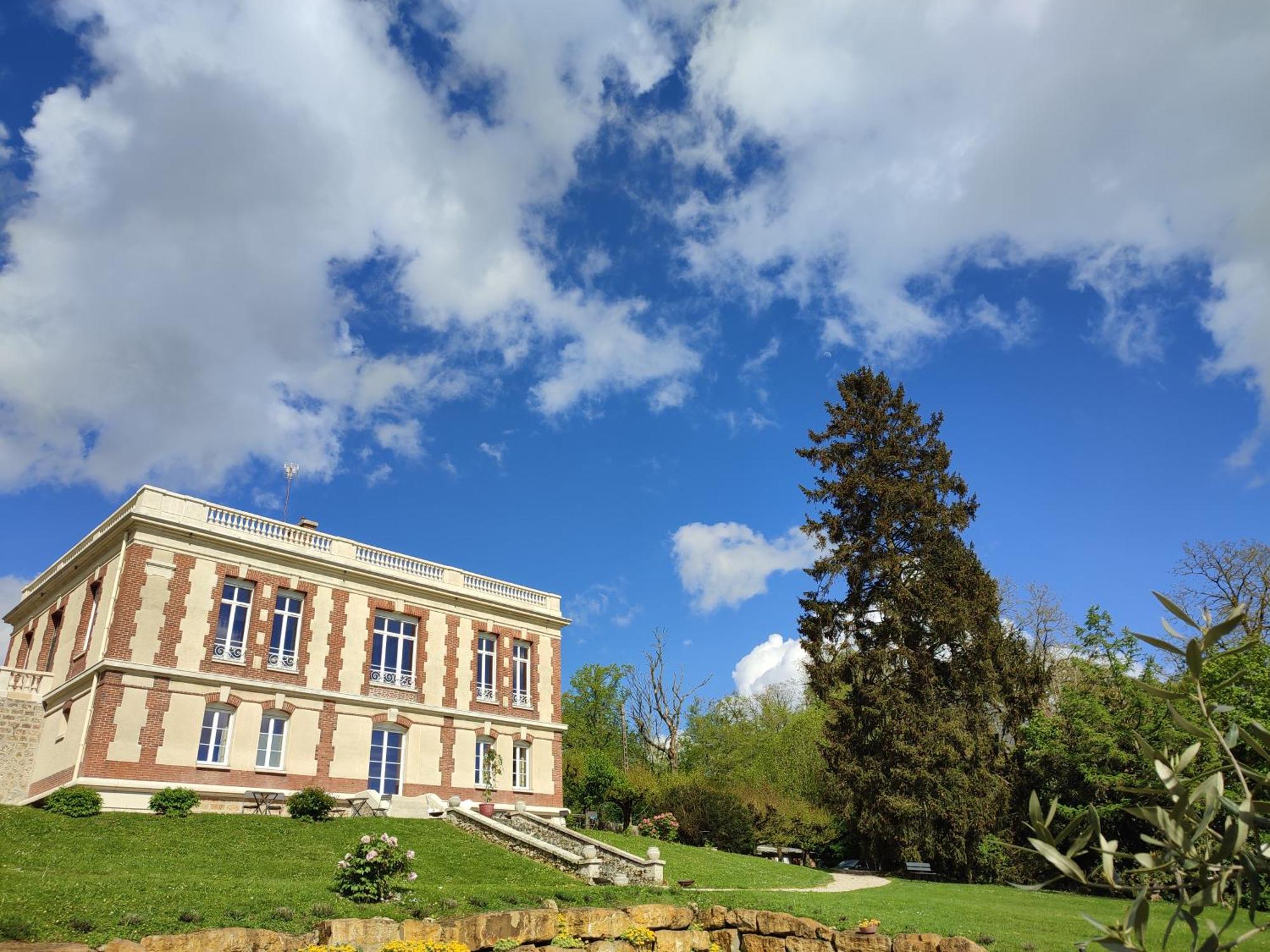 Demeure De La Garenne Bed & Breakfast Montmirail  Exterior photo